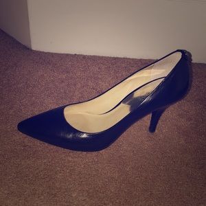 Michael KORS black pumps